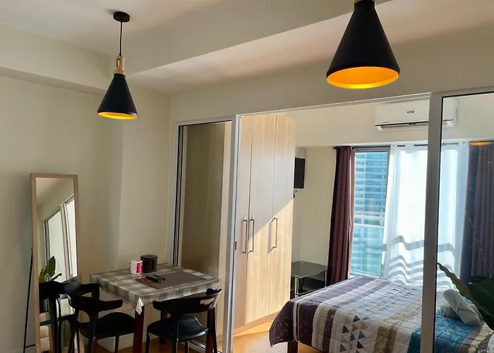 Great 1br Aqua Livingstone With Netflix, Pool & Gym Apartment Manila